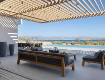 Villa Elesia I: Direct aan Zee op Paros met Privézwembad voor 9 Personen - thumbnail 2