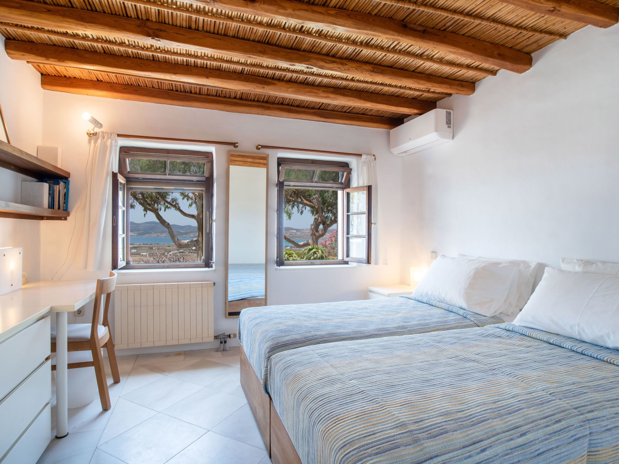 Die Villa und das Atelier des Bildhauers-Drinnen