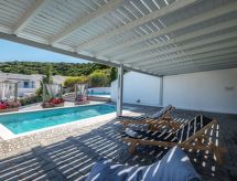 Schöne Villa Thetis mit eigenem Pool