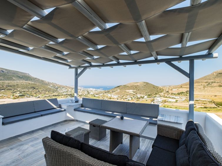 Vakantiehuis op Paros met open haard en privézwembad in Paros