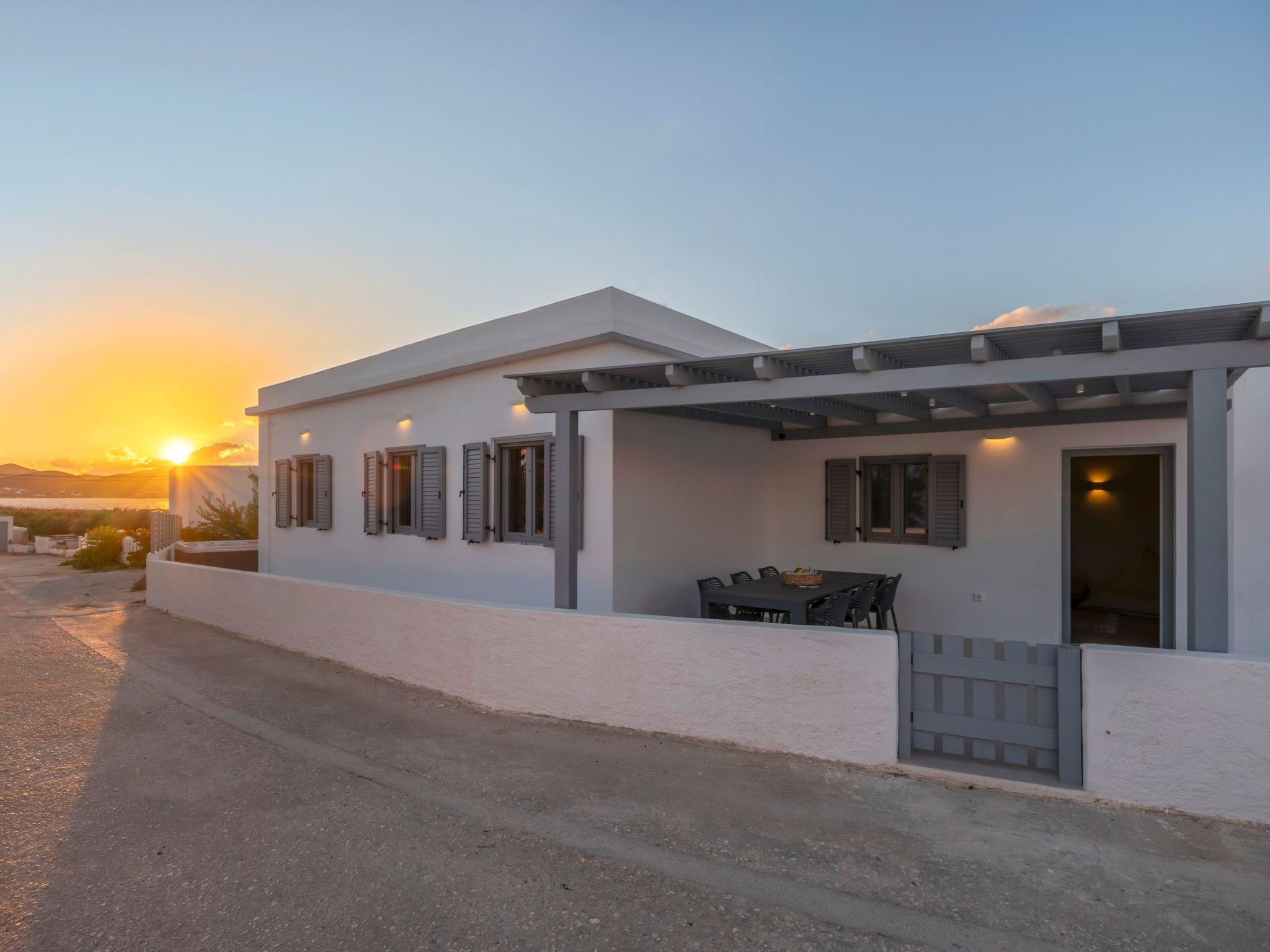 Sunset Gypsy stilvolles modernes Dorfhaus mit Whirlpool - Image 3