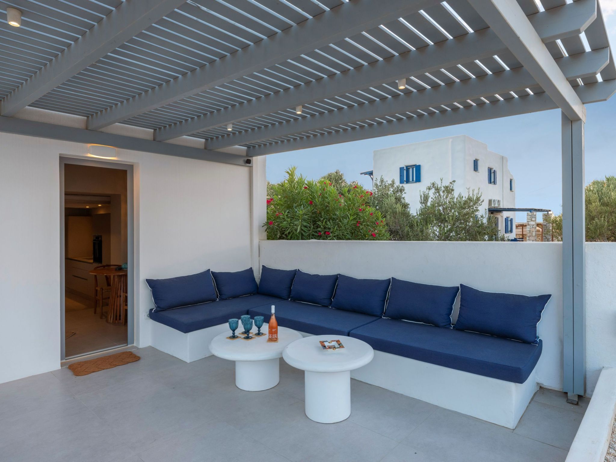 Sunset Gypsy stilvolles modernes Dorfhaus mit Whirlpool — House (5 of 20)