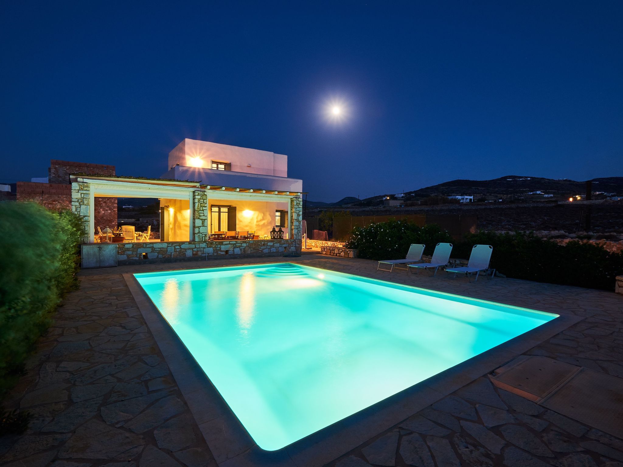 Große, komfortable Pool-Villa, Strand zu Fuß erreichbar — Terrace (5 of 33)