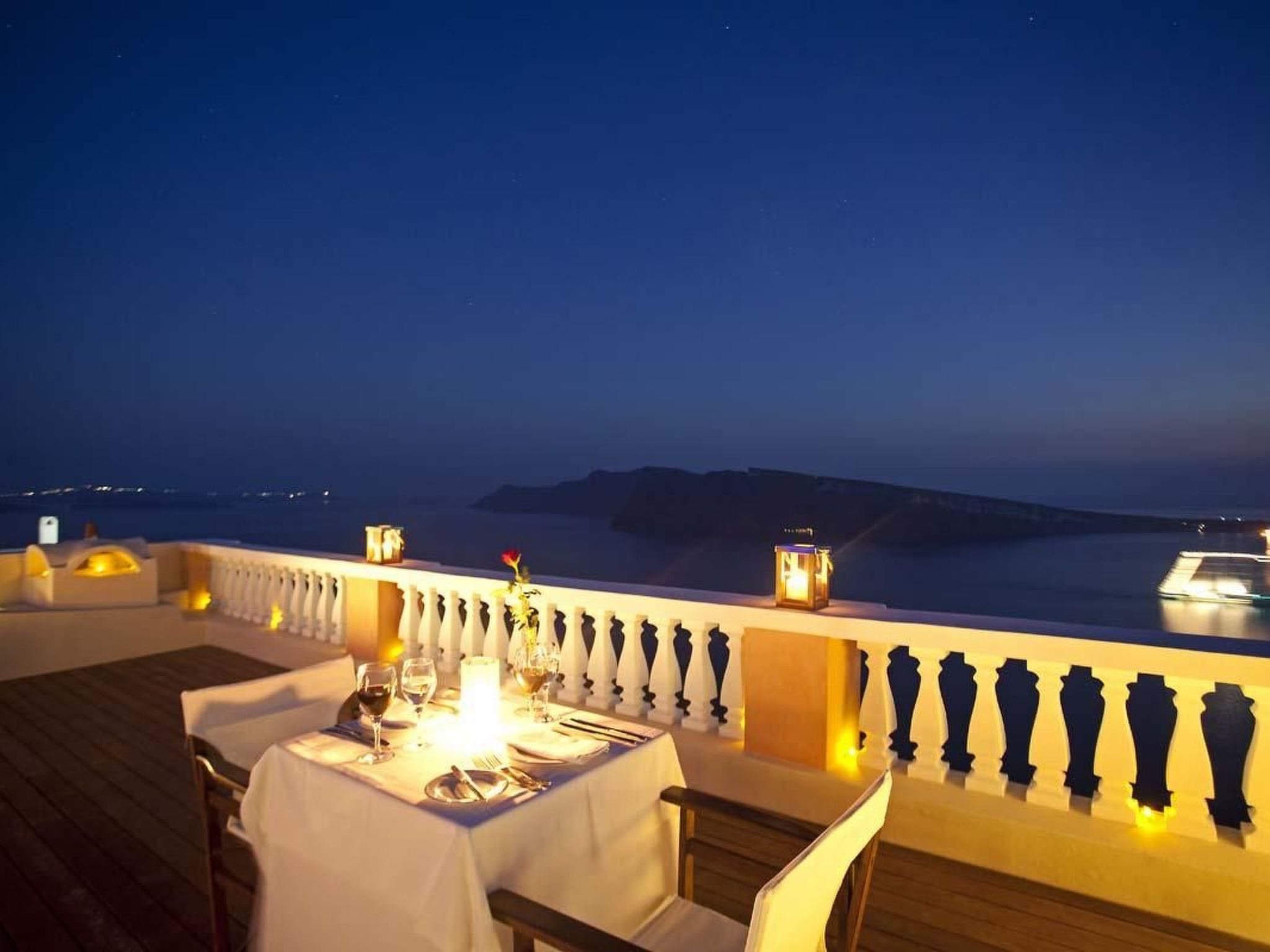 "Oia Mansion" mit Whirlpool-Image-tags.info