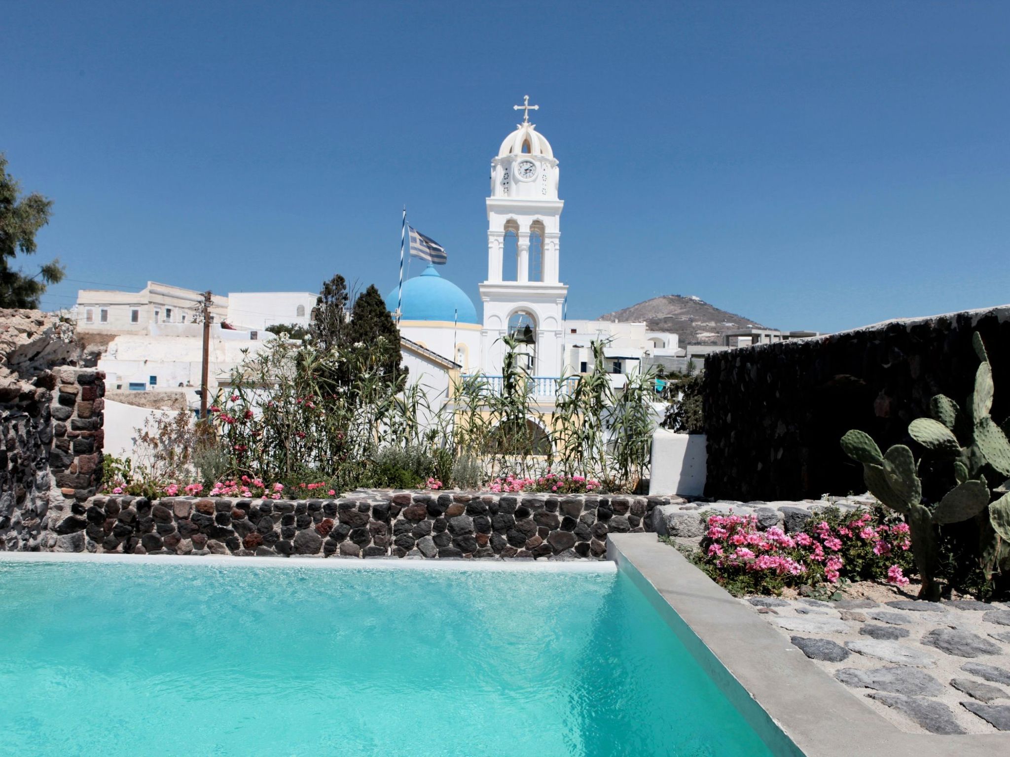 Villa "Mansion Kyani" mit Infinity-Pool-Buiten