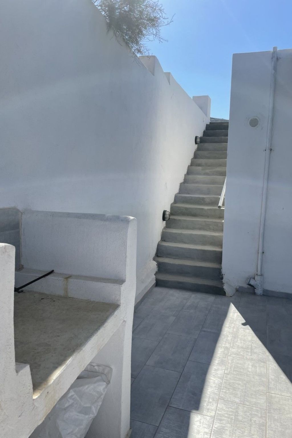 Charmantes Ferienhaus in Ia mit Privater Terrasse-Image-tags.info