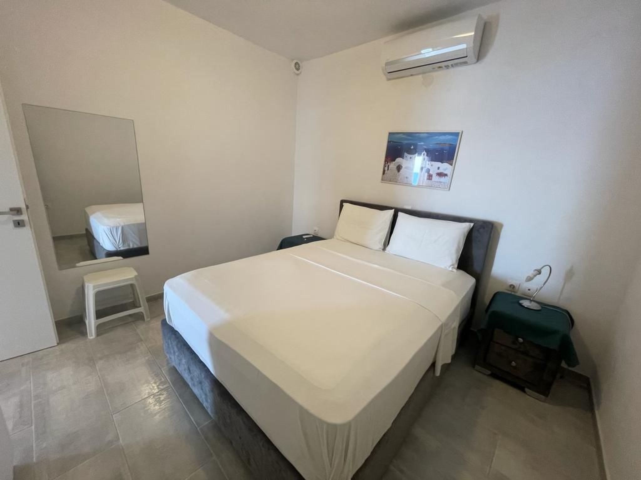 Charmantes Ferienhaus in Ia mit Privater Terrasse-Image-tags.info