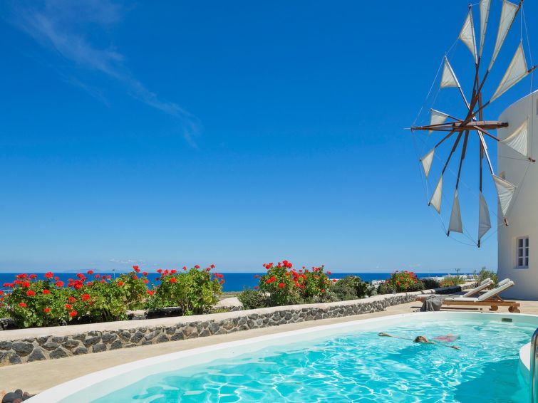 Vakantiehuis aan zee met privézwembad in centrum Akrotiri