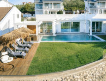 Cavo Mare Mirazur Luxury Retreat