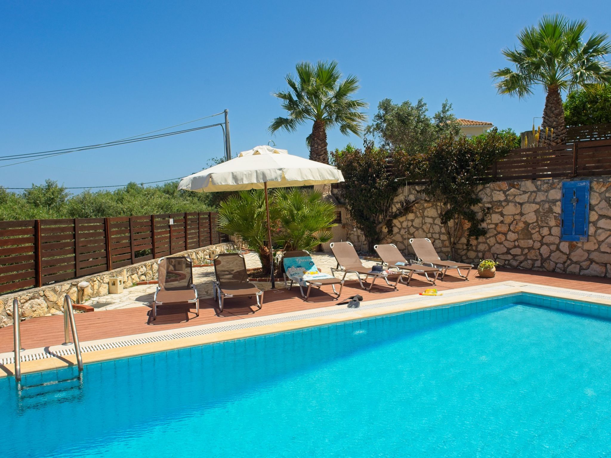 Traditionelle Villa mit privatem Pool-Binnen