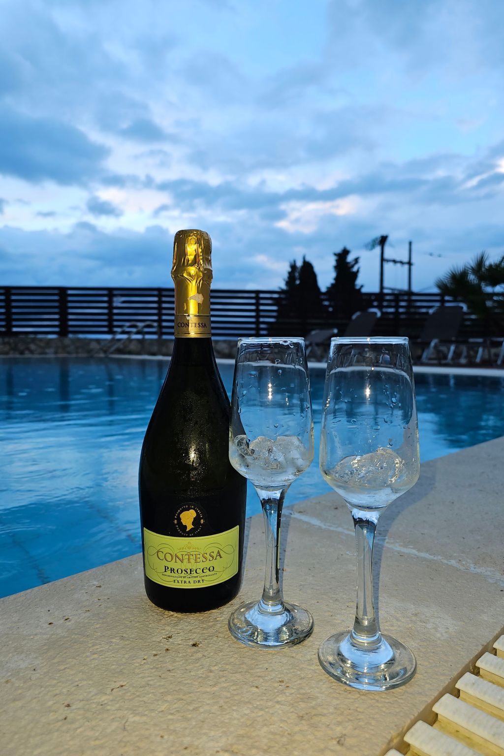 Traditionelle Villa mit privatem Pool-Binnen