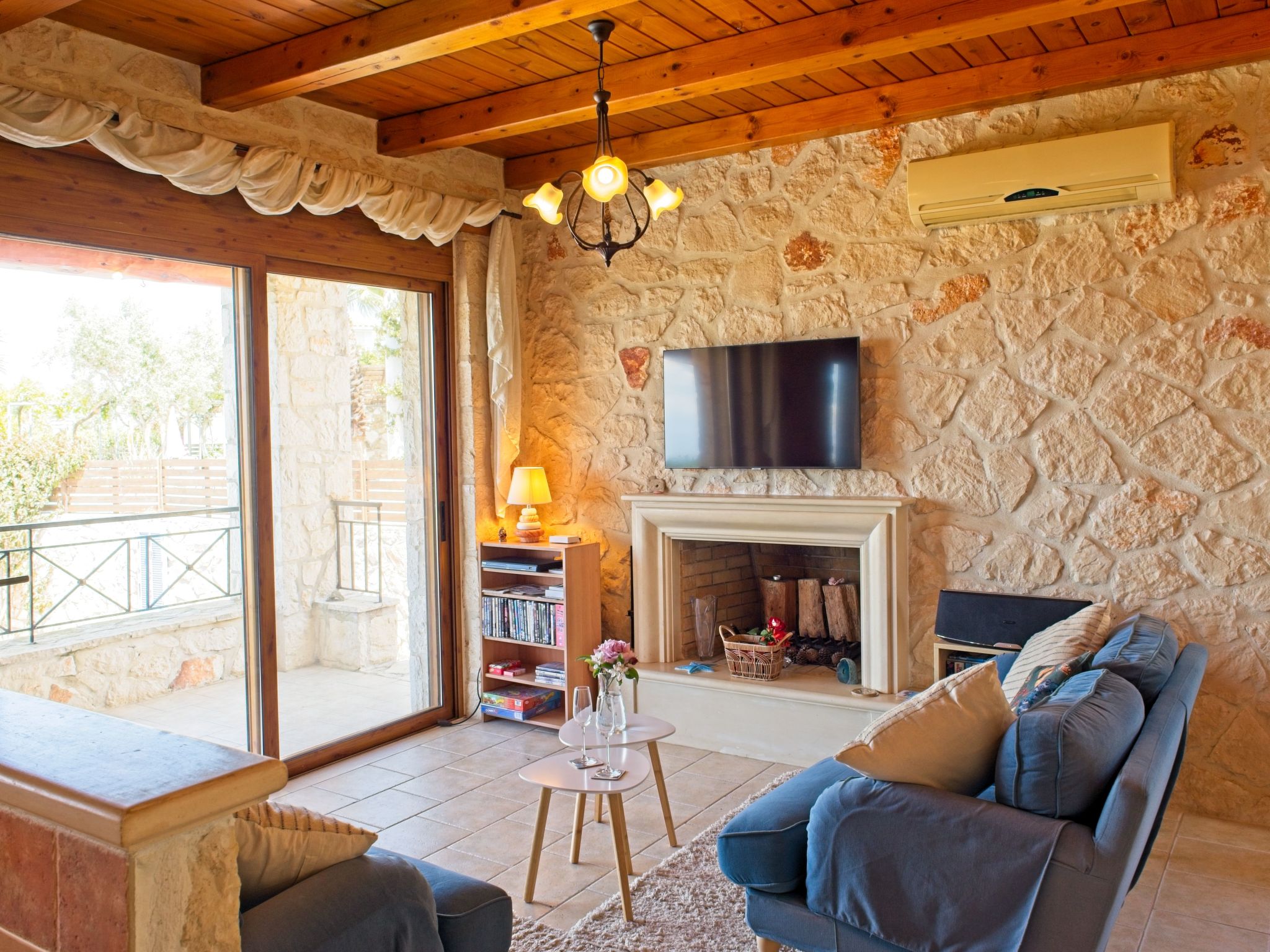 Traditionelle Villa mit privatem Pool-Binnen