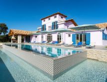 Villa Alexandra: Luxe vrijstaande villa met privézwembad voor 15 personen nabij Zakynthos-Stad - thumbnail 1