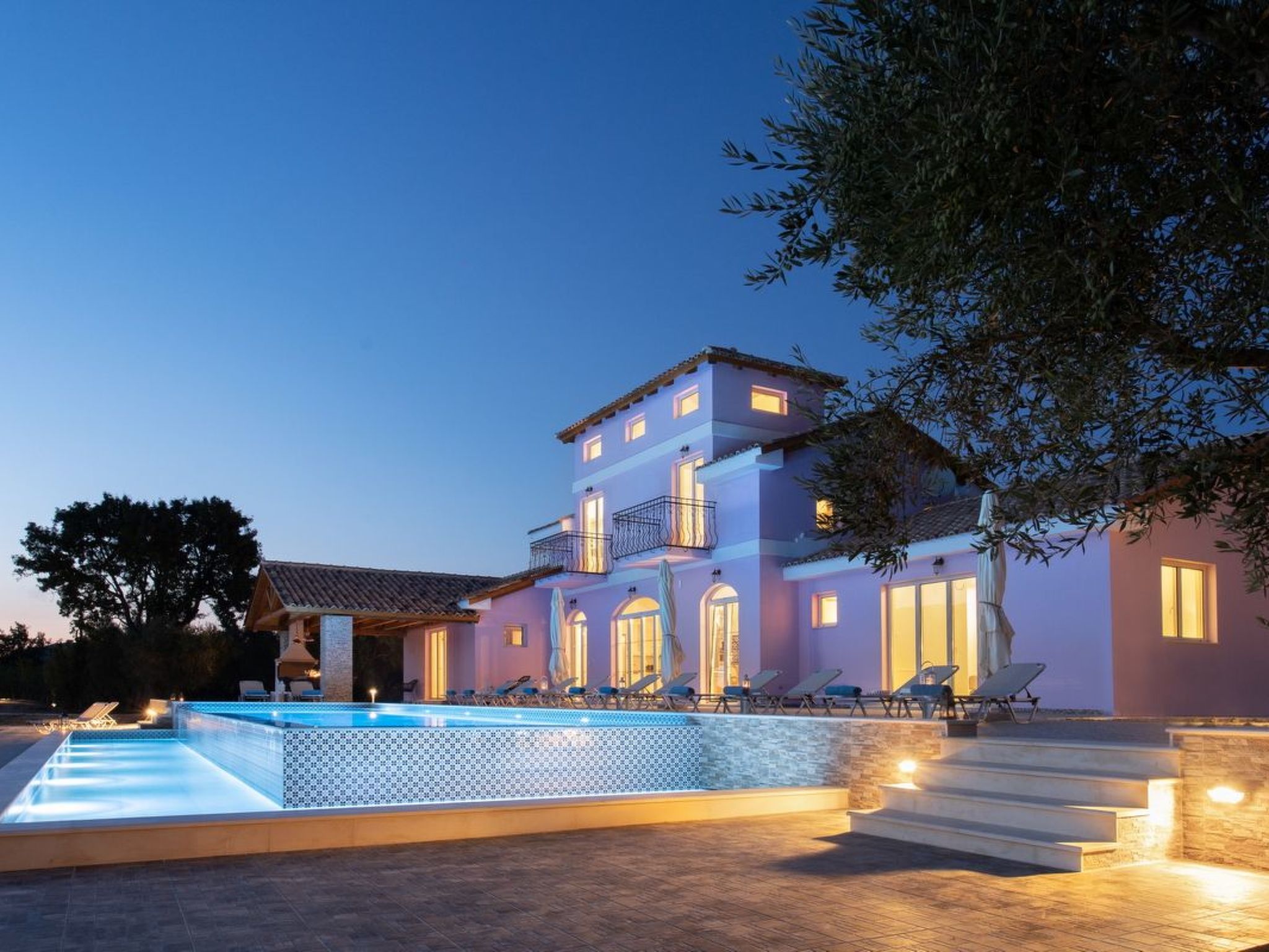 Aneli Luxury Villas, Villa Alexandra 7 Schlafzimmer