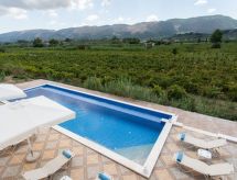 Villa Semeli: Luxe 7-slaapkamer villa met privézwembad nabij Zakynthos-stad - thumbnail 5