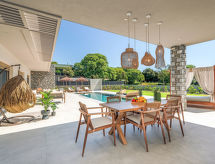 Ruby Paradise: Luxe villa aan zee met privézwembad op Rhodos - thumbnail 4