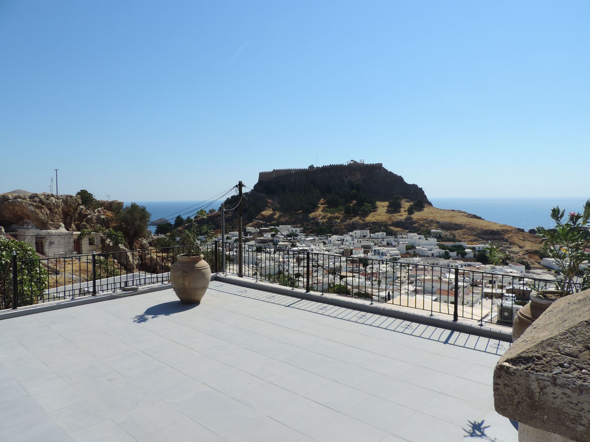 Private Villa mit herrlichem Blick auf das Meer und das Dorf-Outside