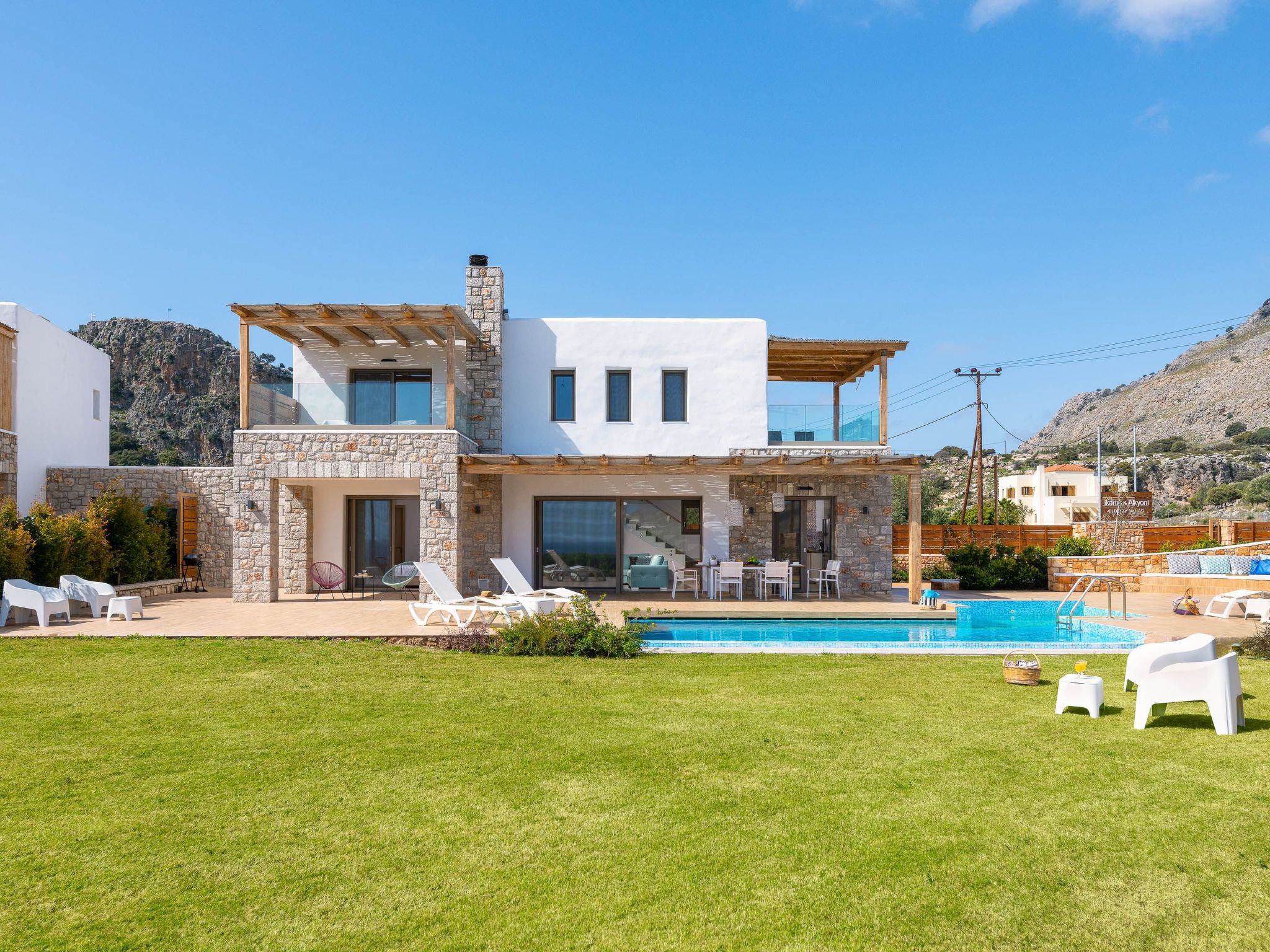 Luxus-Ferienvilla Ikaros