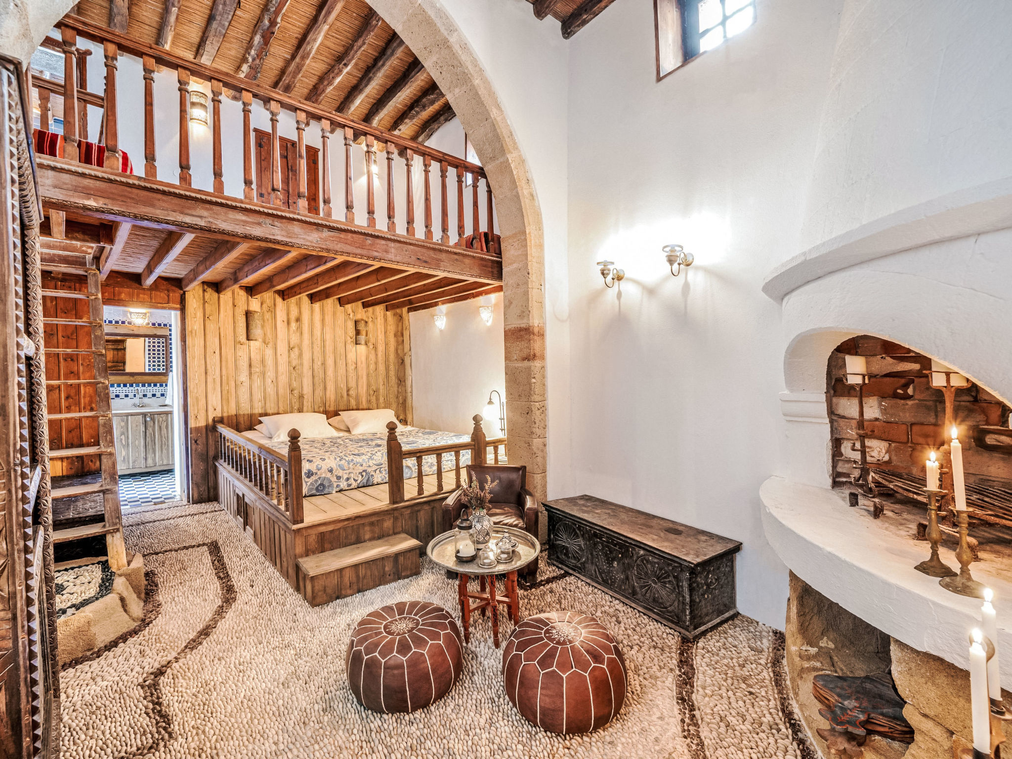 Vasilikos Mansion - Binnen