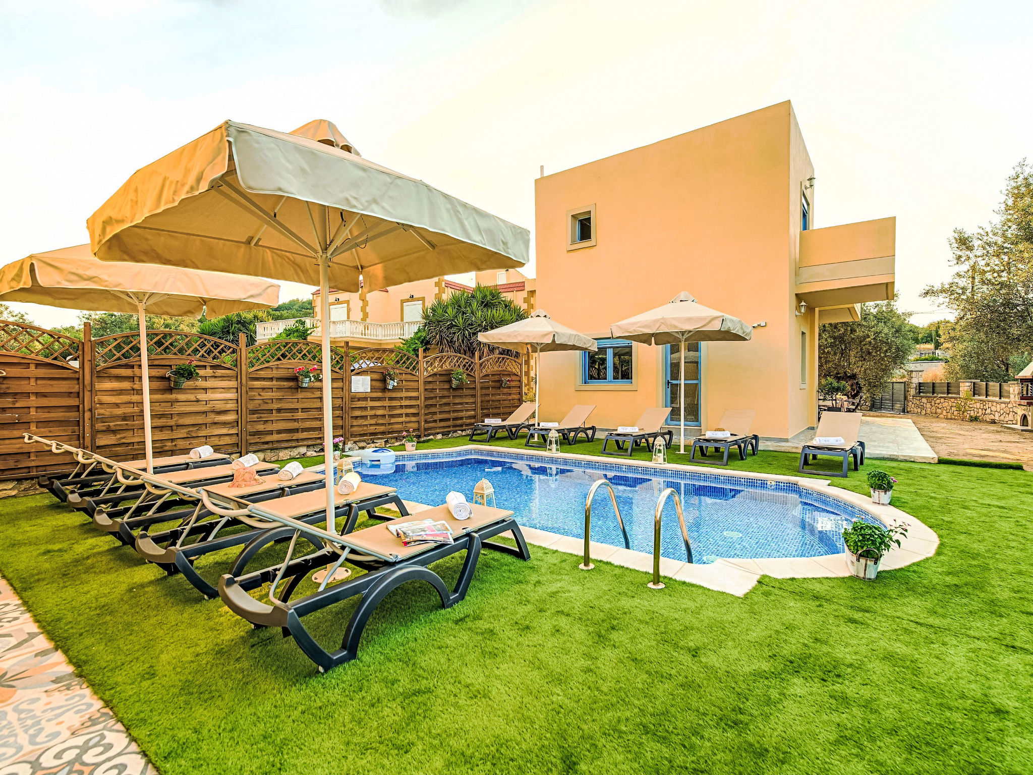 Retro Villas - Superior with Pool
