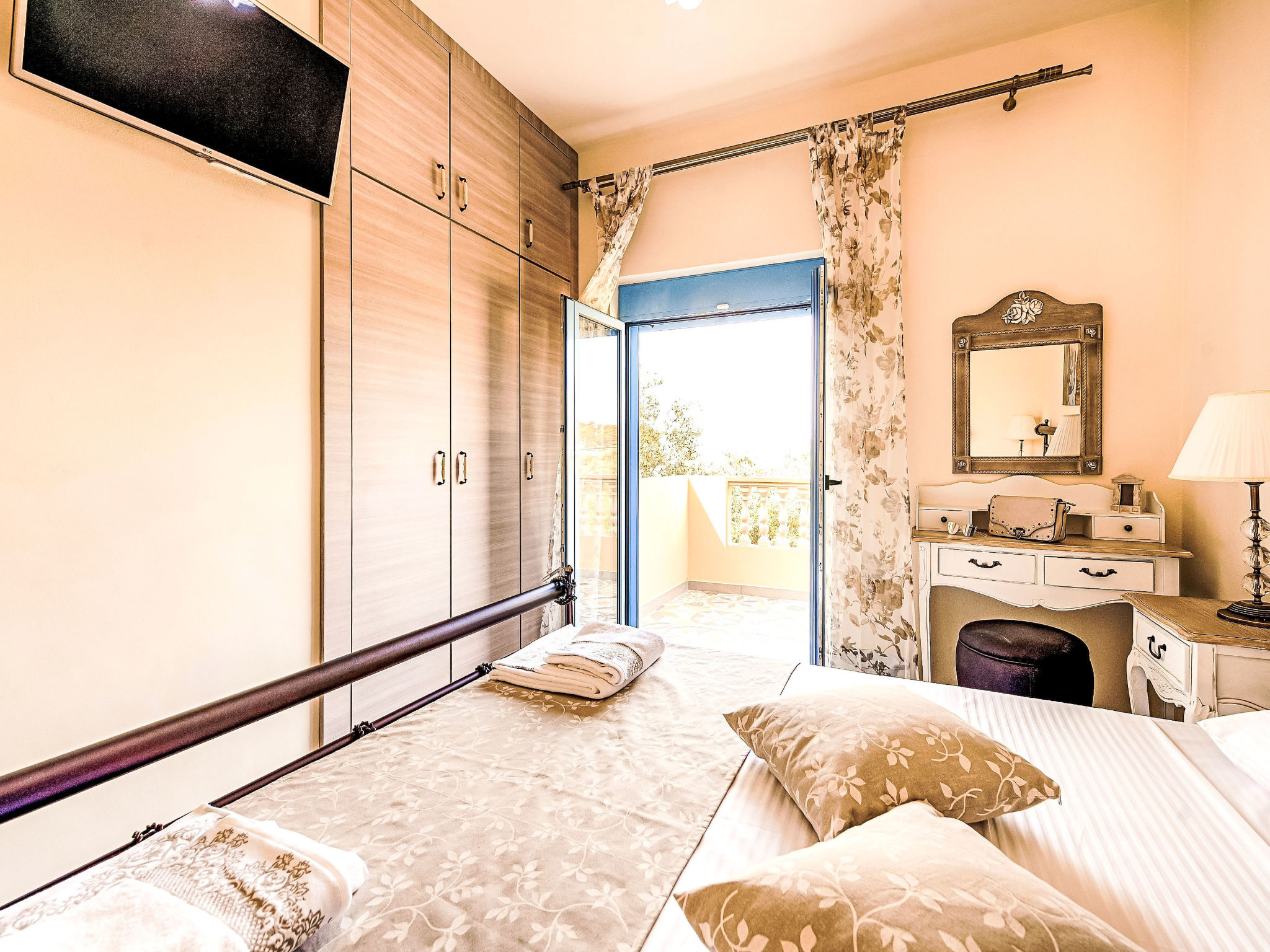 Retro Villas - Deluxe with Pool - Binnen