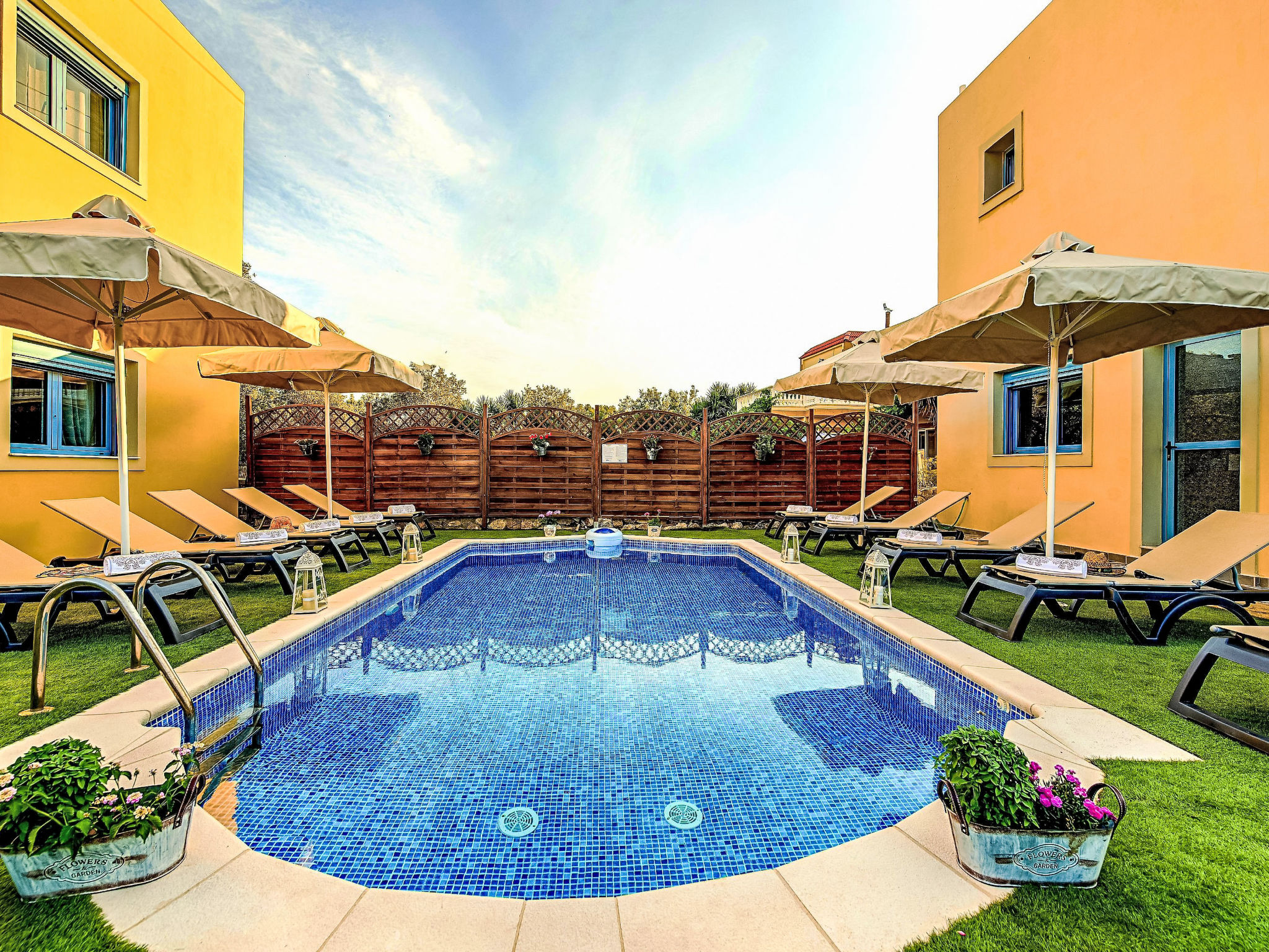 Retro Villas - Deluxe with Pool - Buiten