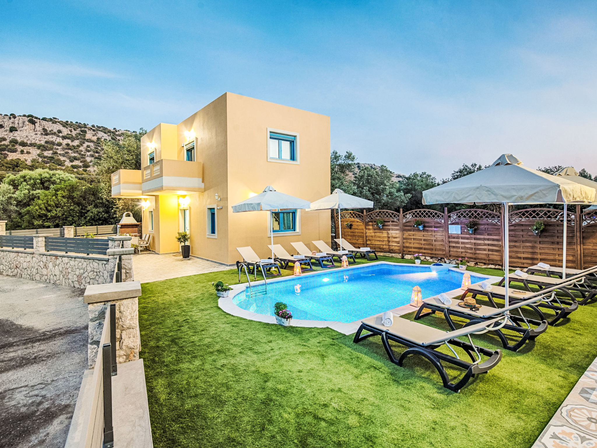 Retro Villas - Deluxe with Pool - Buiten