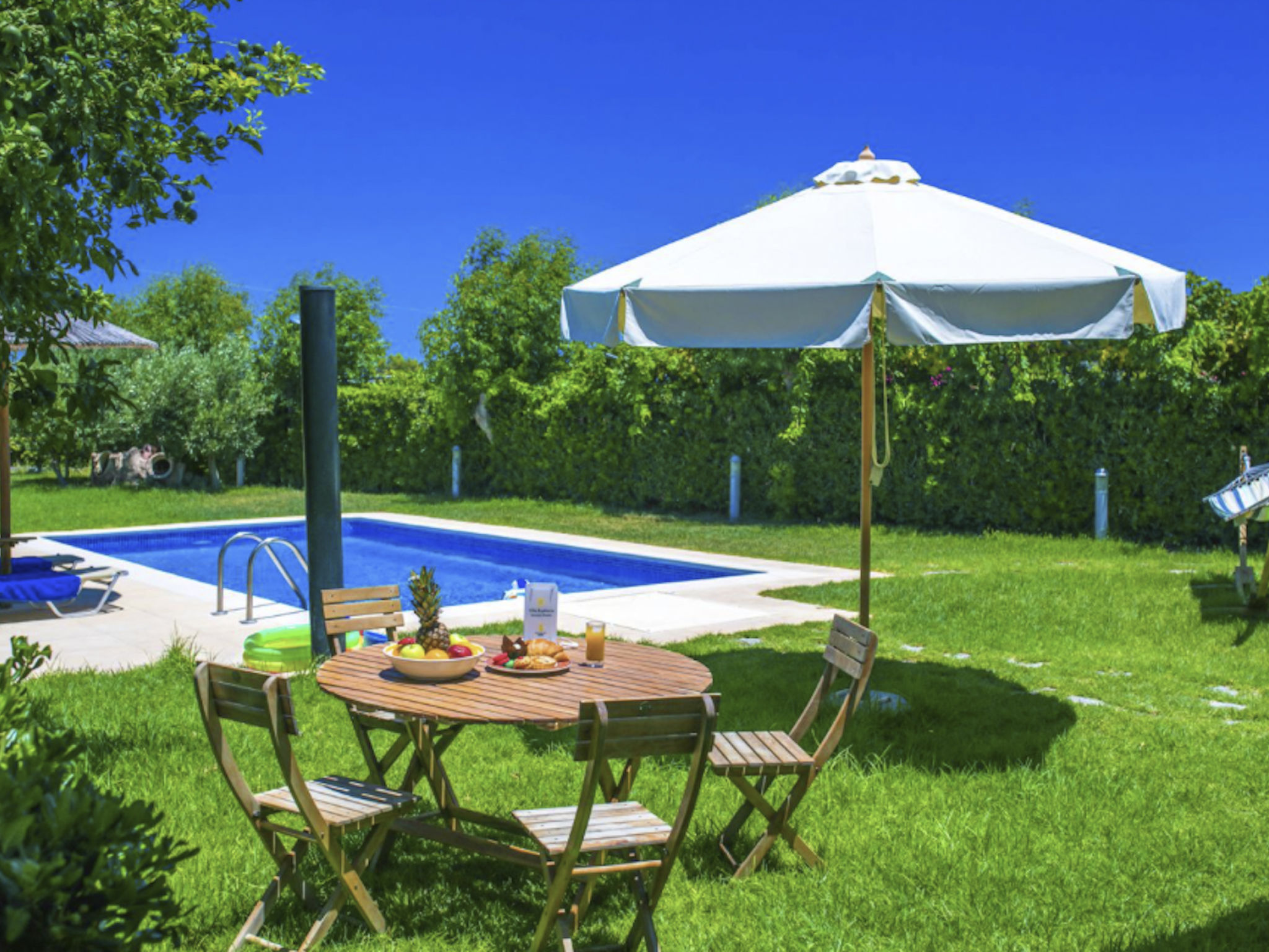 Villa Euphoria, Strand von Gennadi-Image-tags.info