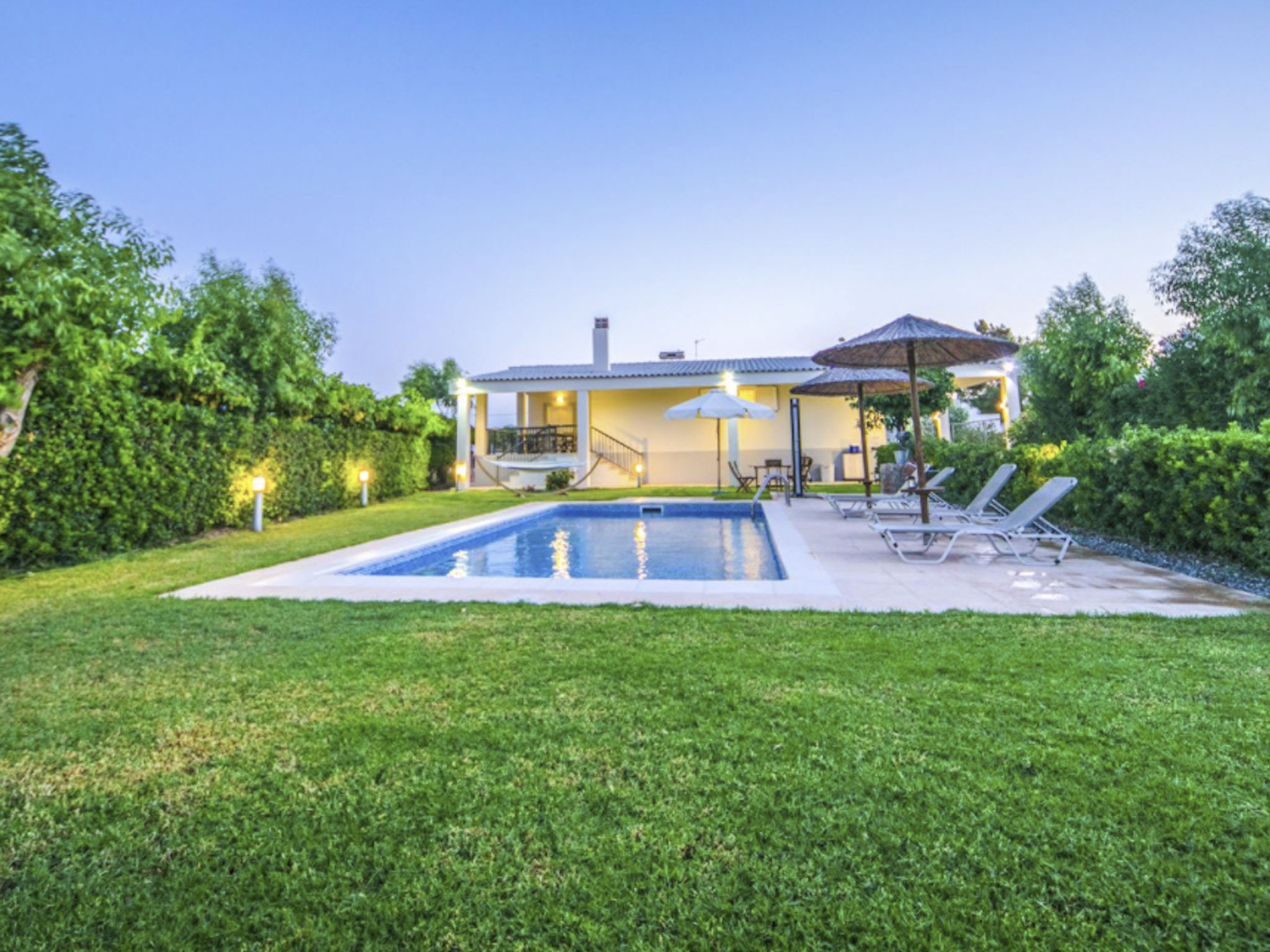 Villa Euphoria, Strand von Gennadi-Image-tags.info