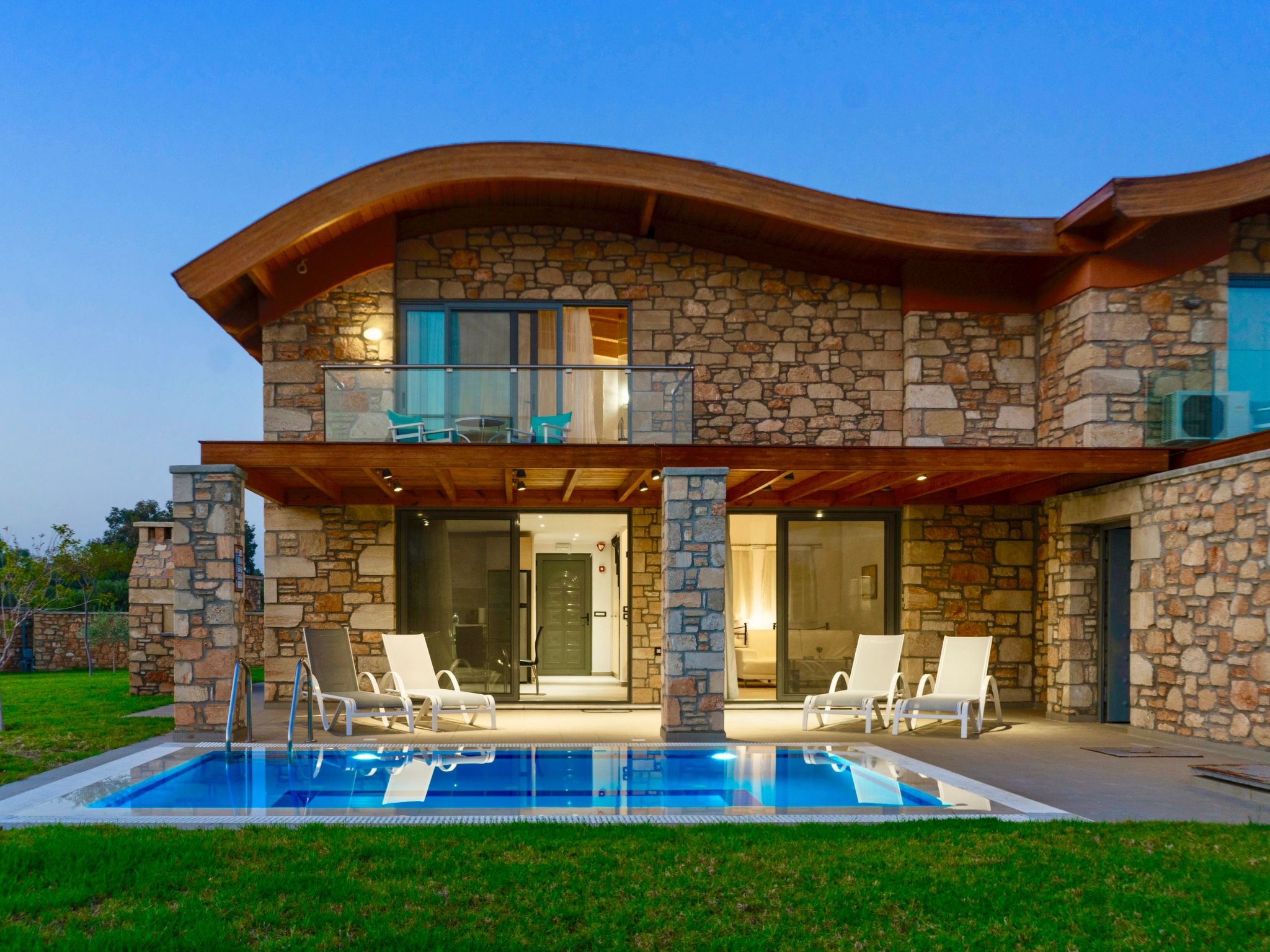 mit Garten, Grill und Terrasse Villa in Gennadi