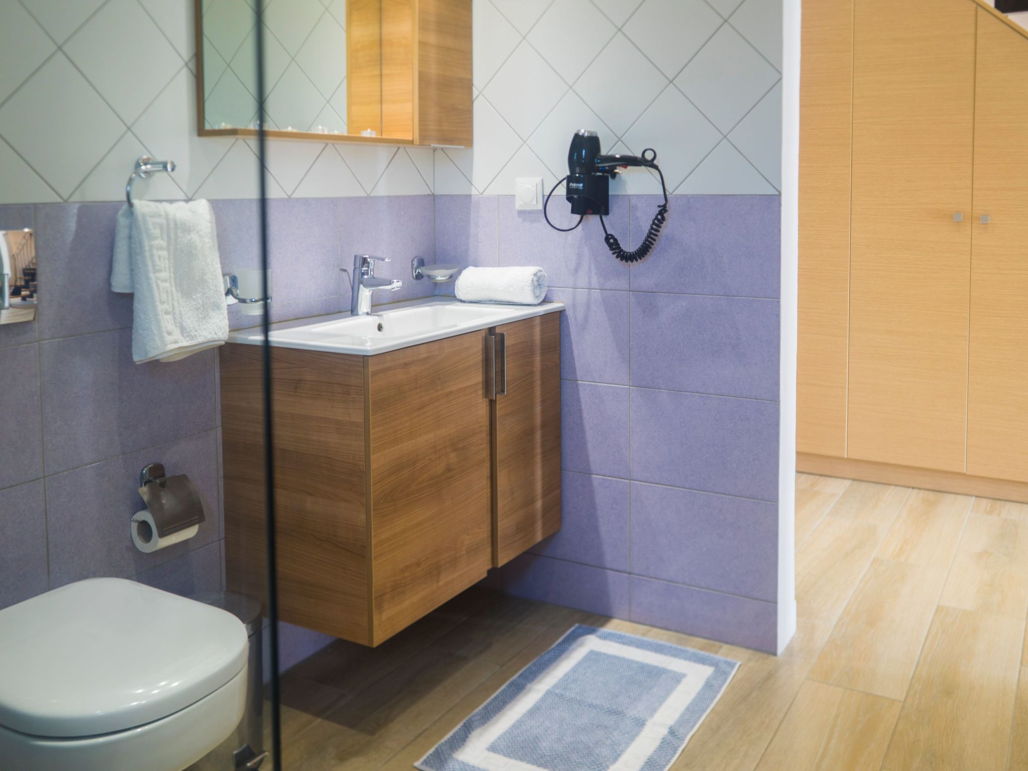 Mit Garten, Grill und Terrasse-Dedans