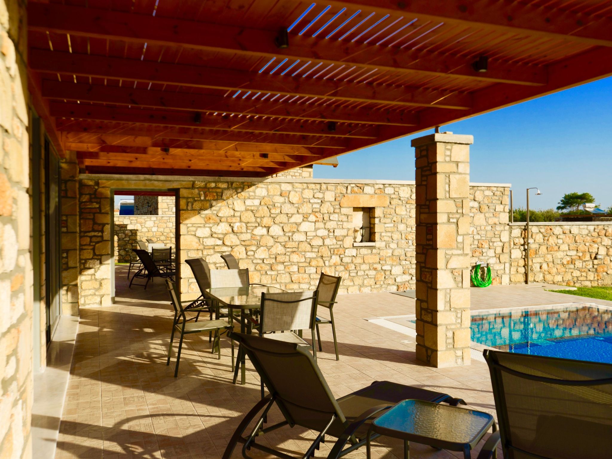 Photo of mit Garten, Grill und Terrasse