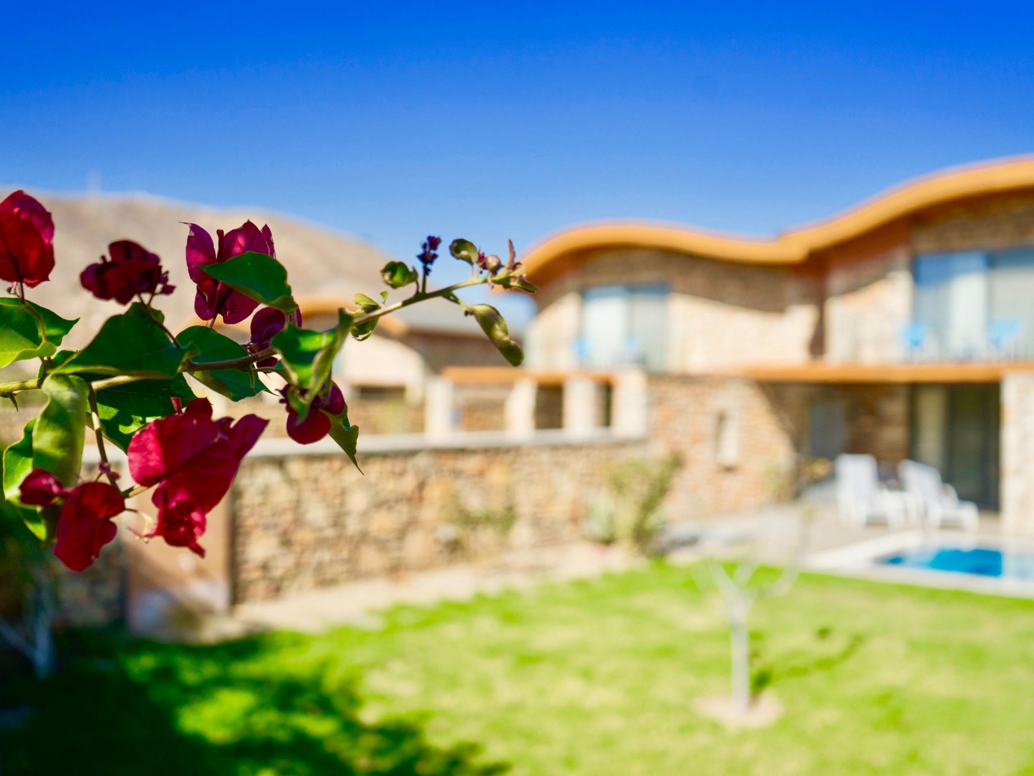 Photo of mit Garten, Grill und Terrasse