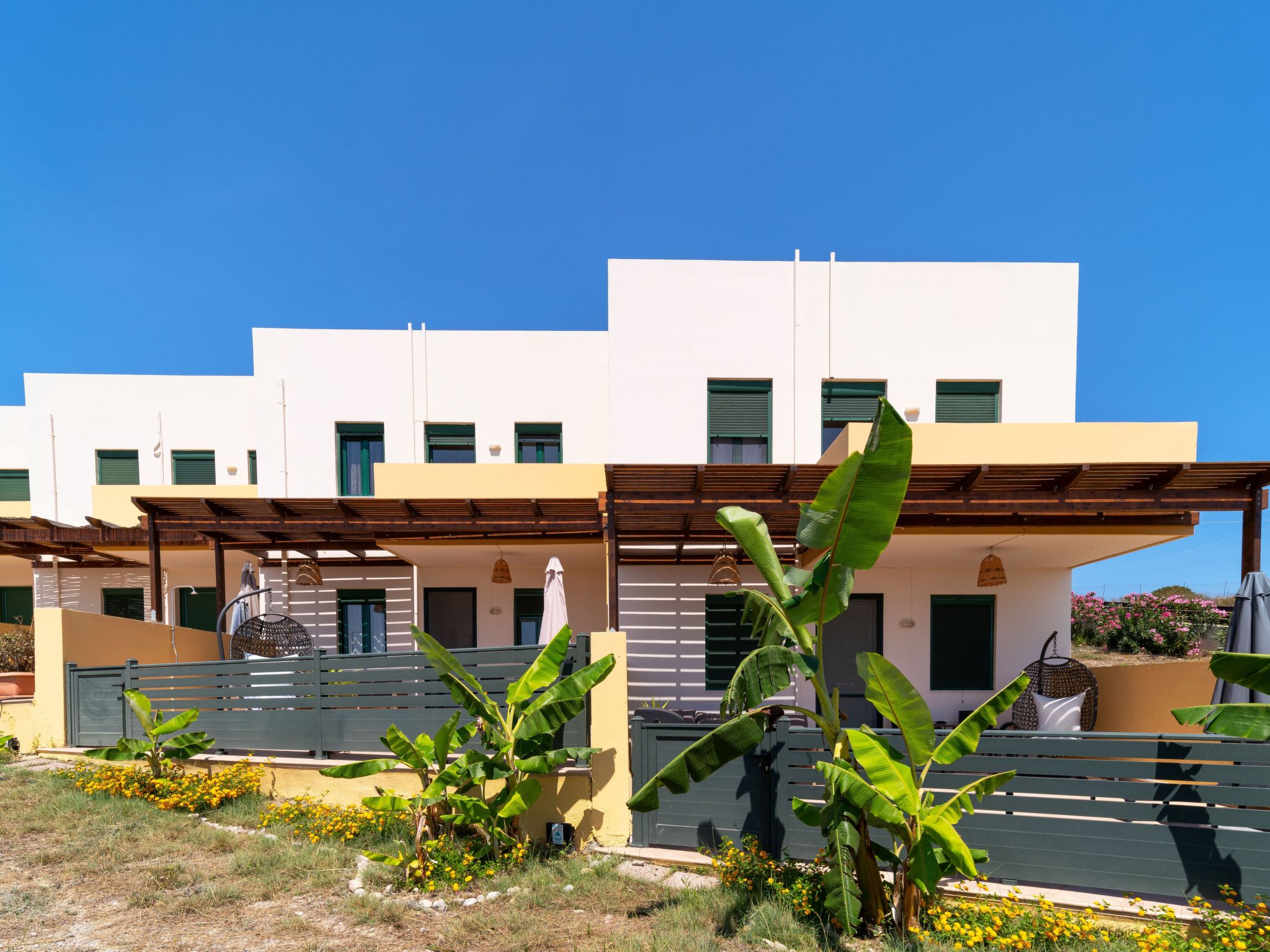 Photo of Mare Blu 2 am Strand