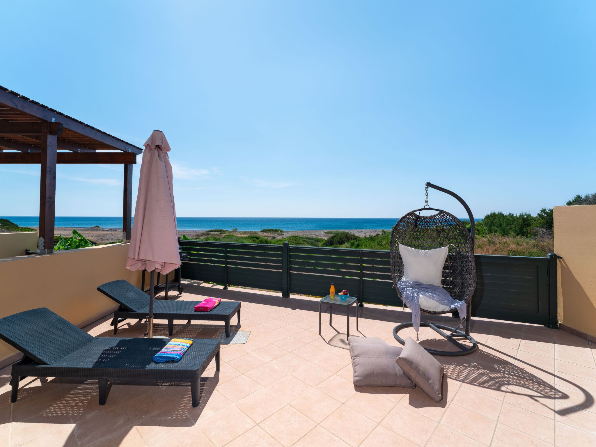 Photo of Mare Blu 2 am Strand