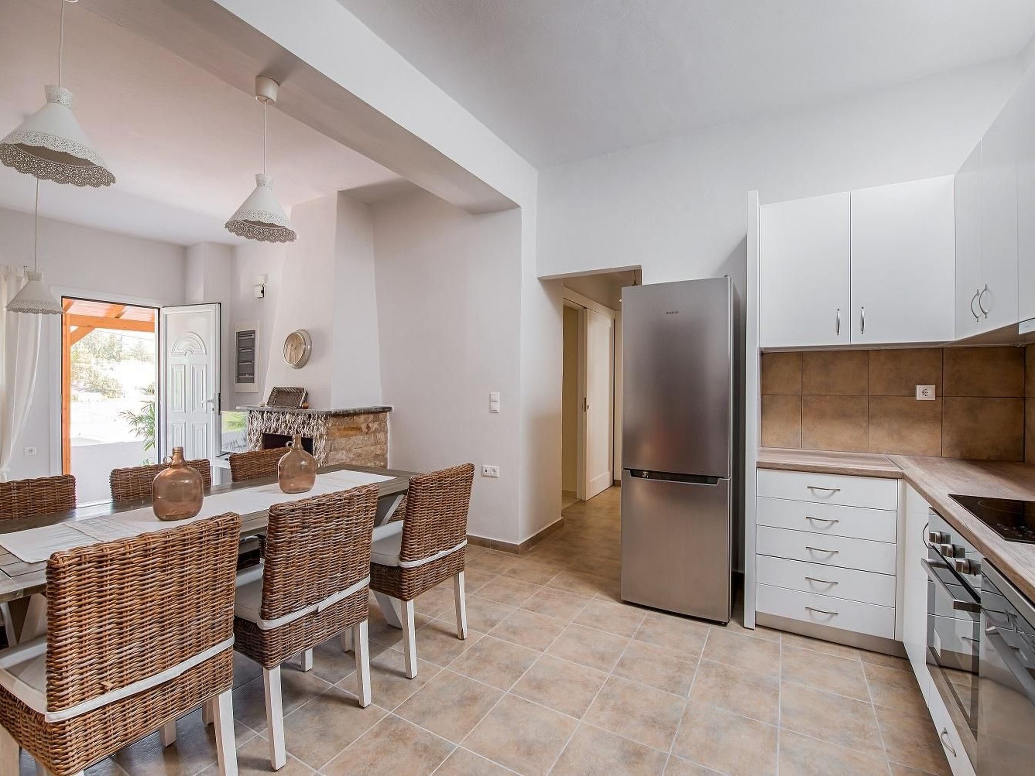 Villa "Despina" mit Garten, Grill und Terrasse-Drinnen