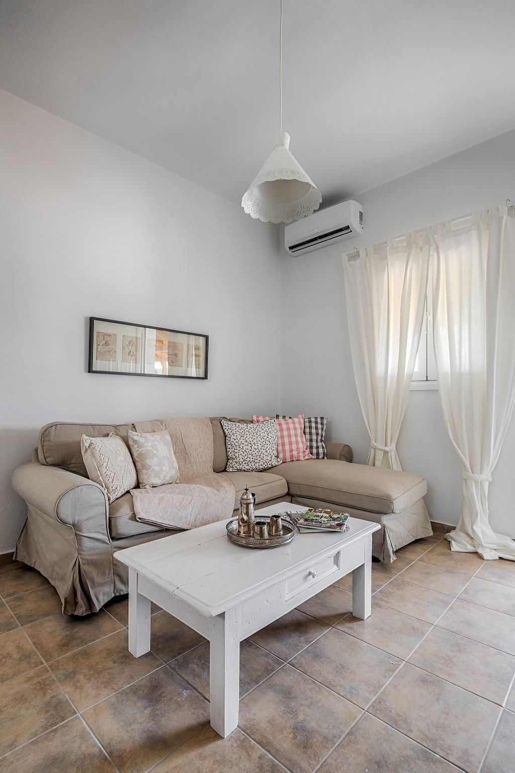 "Despina's Terrace"-Dedans