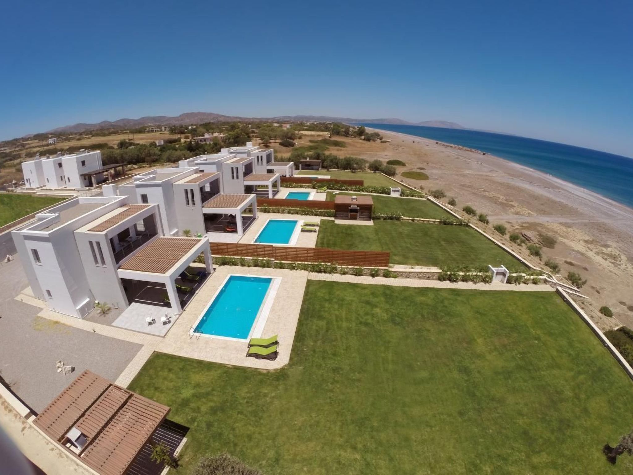 Villa am Strand mit privatem Pool