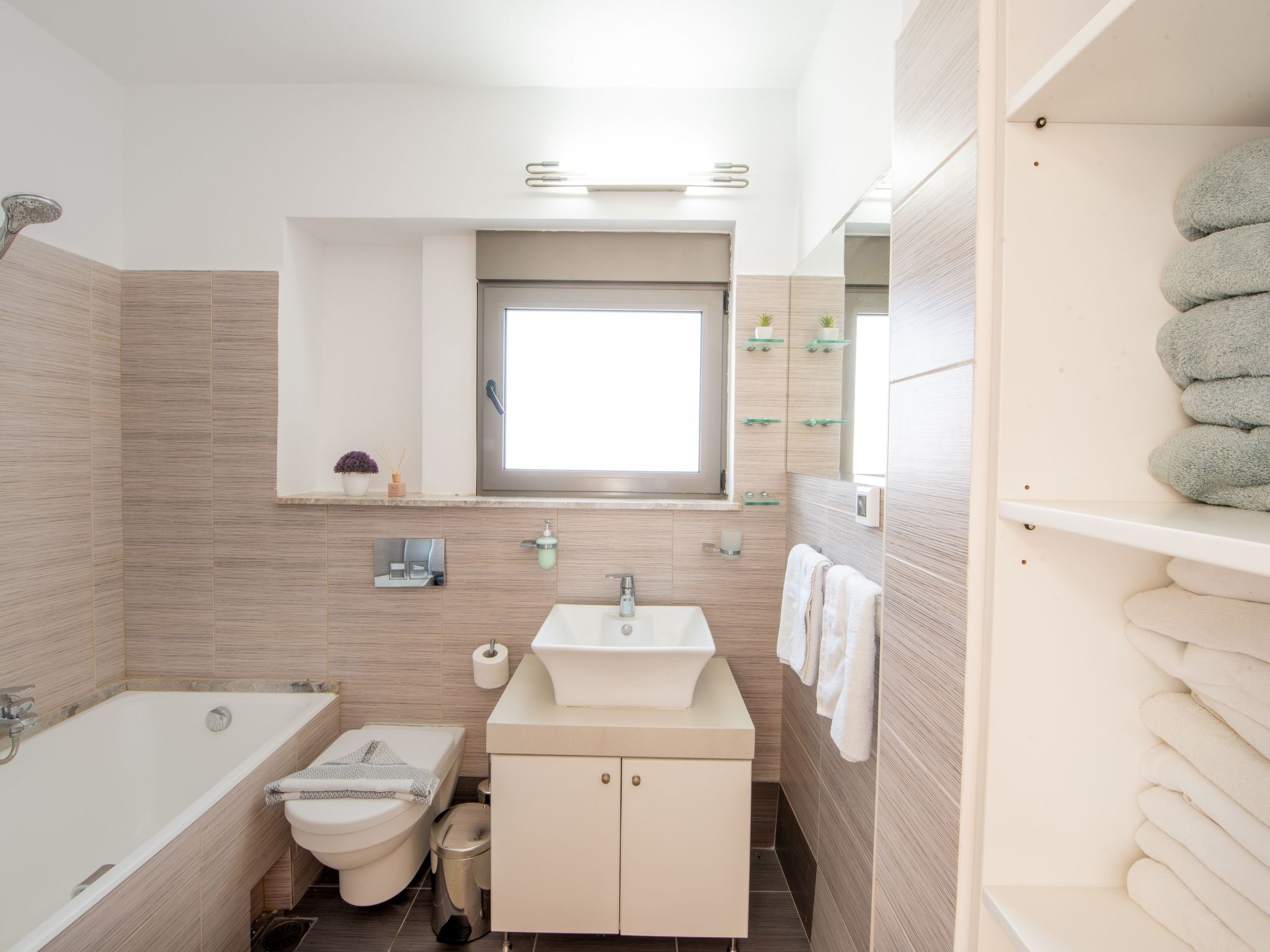 Villa CostaMare - Luxuriöse, neu gebaute Steinvilla-Dedans