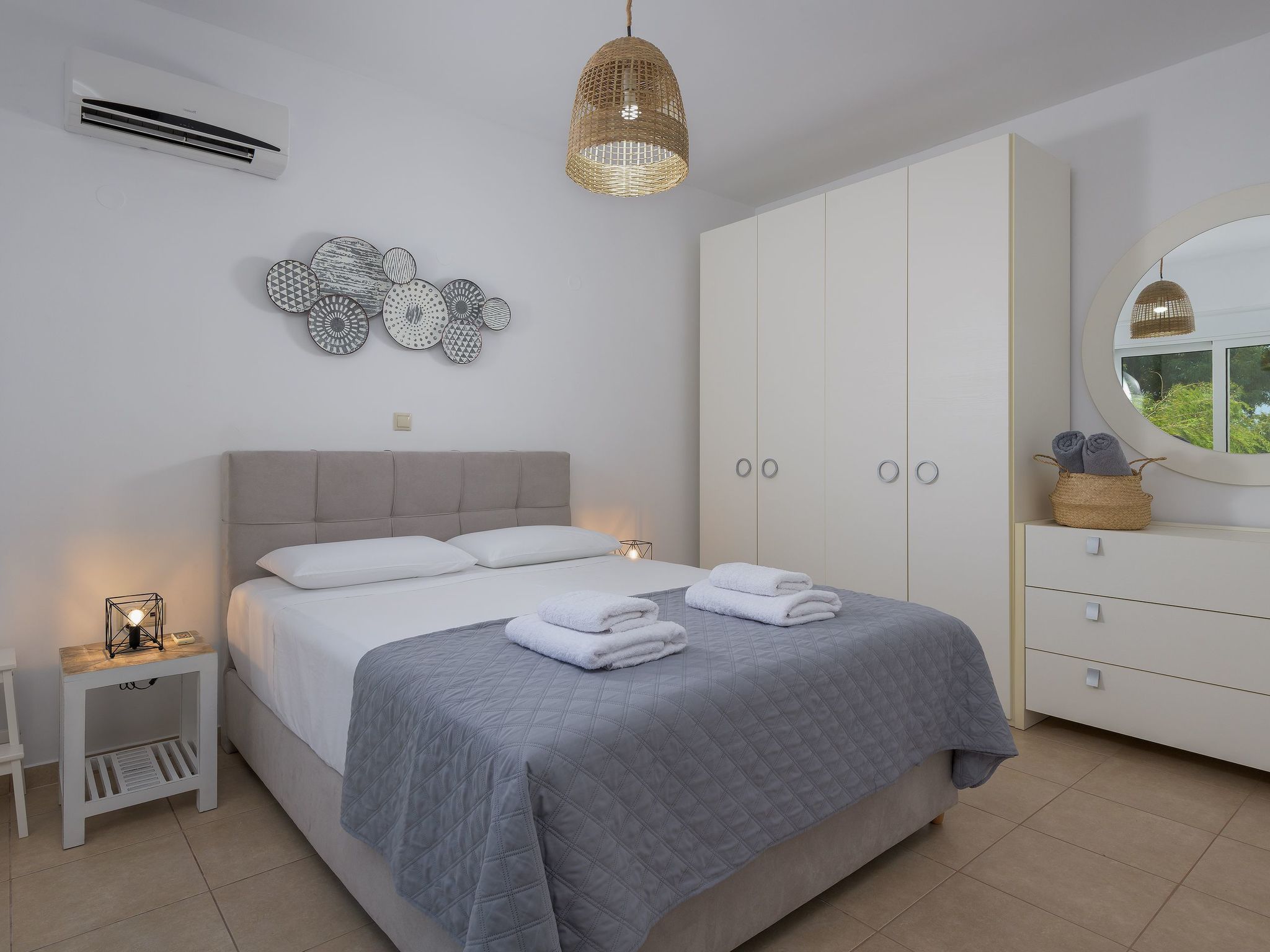 Liebevoll ausgestattetes Haus in ruhiger Lage mit beheiztem Pool und Meerblick-Image-tags.info