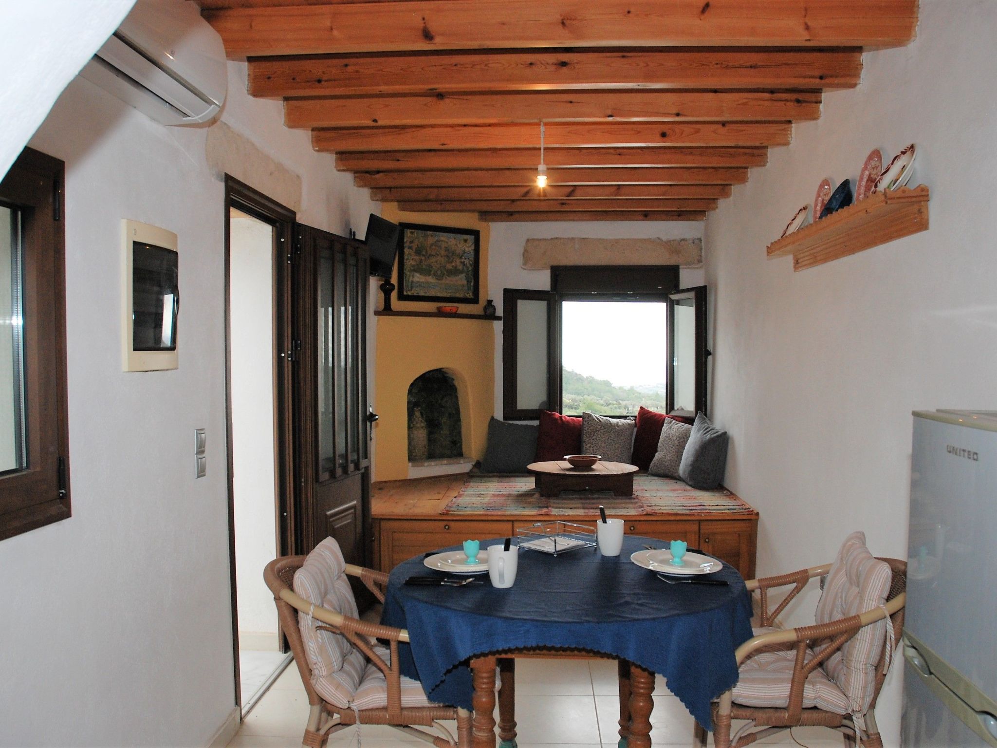 Yiannis Village House-Inside