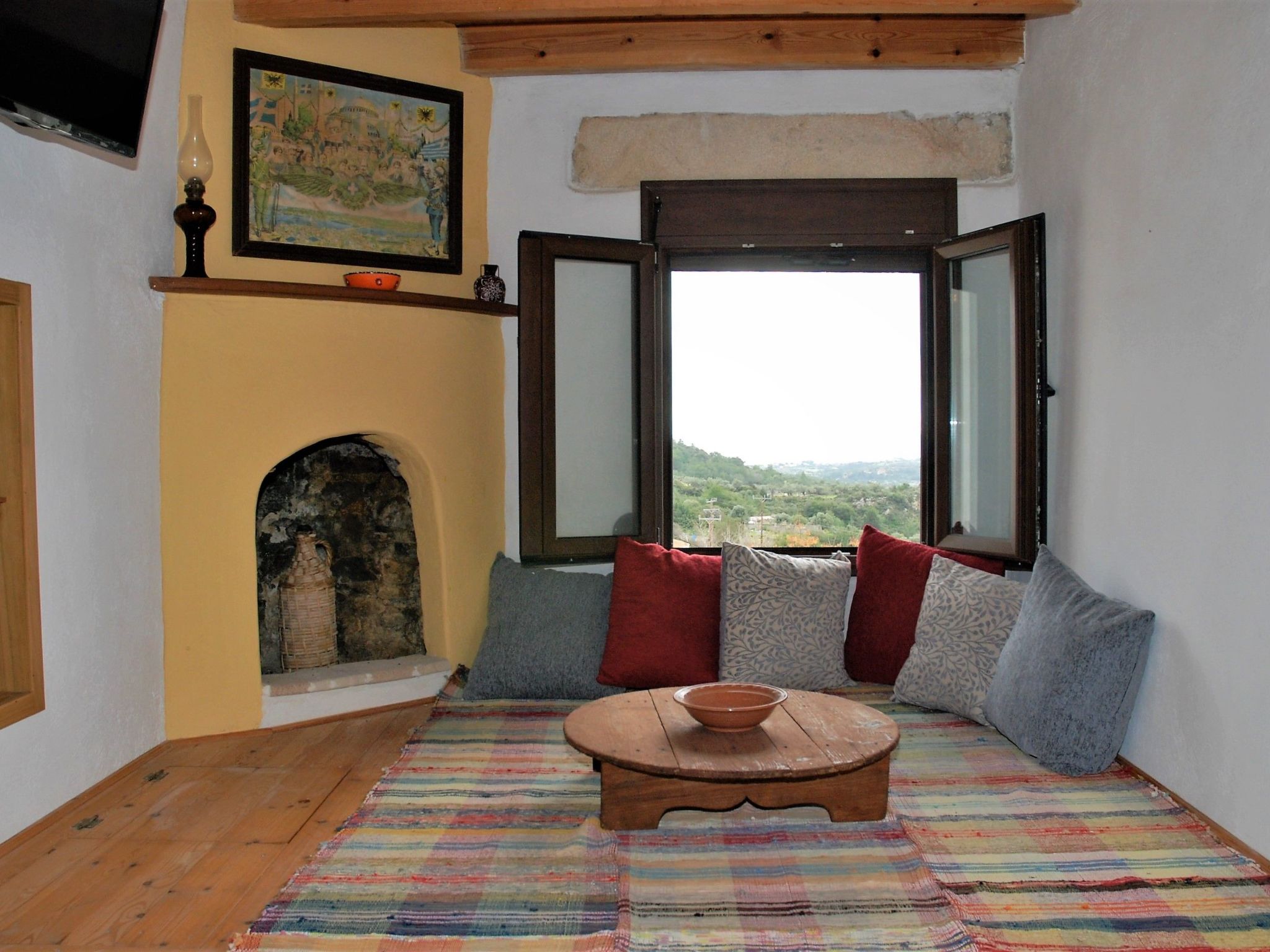 Yiannis Village House-Inside