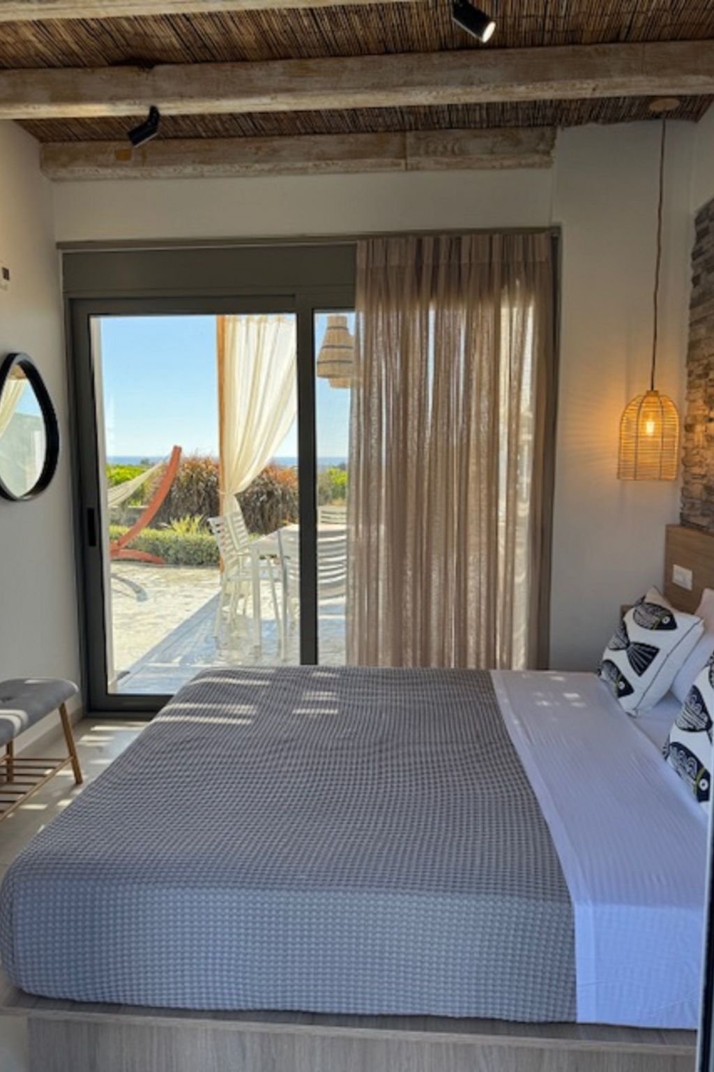 Photo of Villa Pounentis auf einem Hügel in Lachania