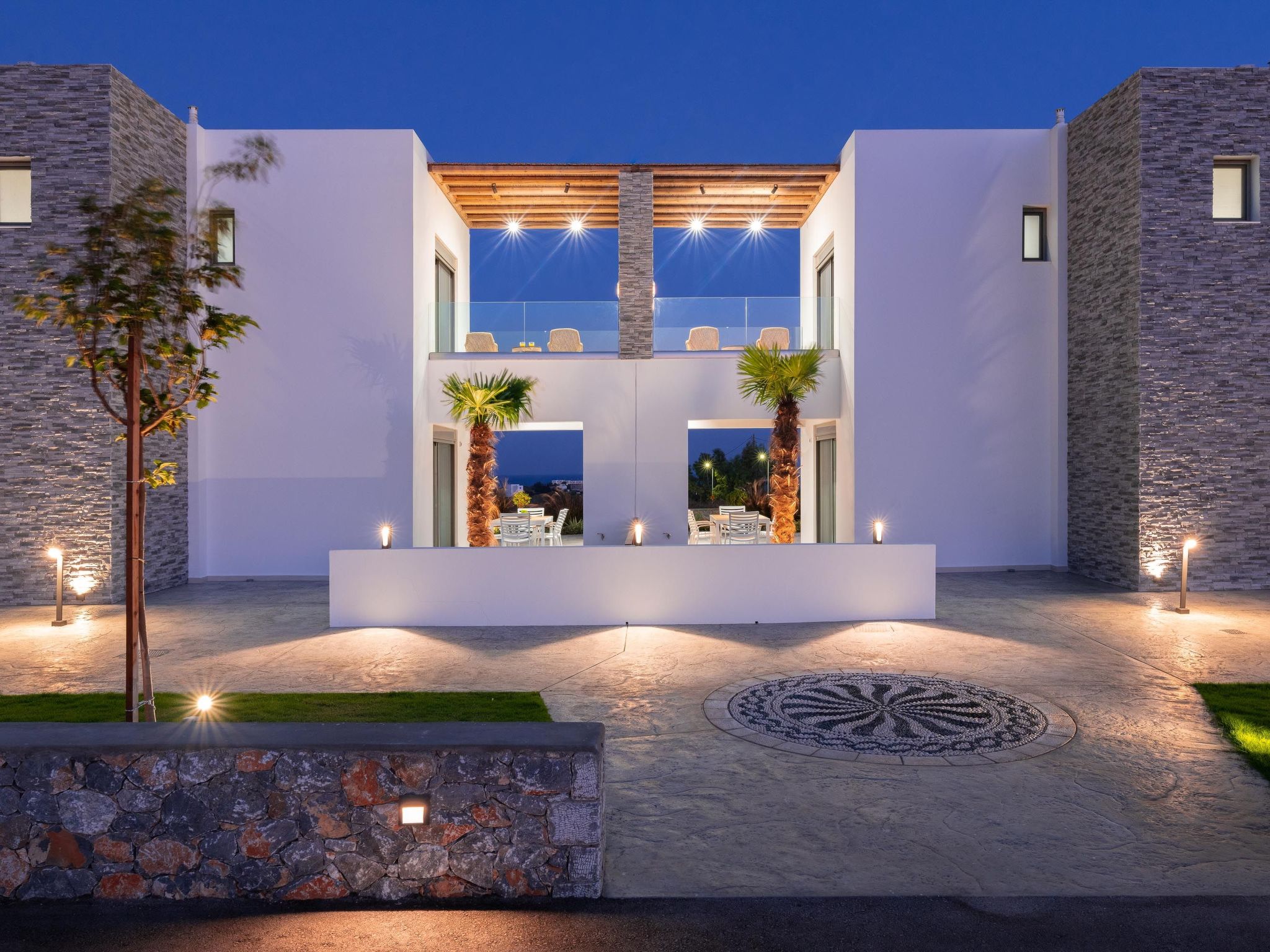 Photo of Villa Pounentis auf einem Hügel in Lachania