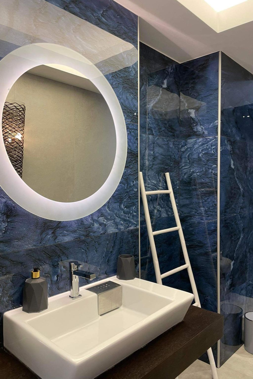 Villa Sevil mit Meerblick-Inside