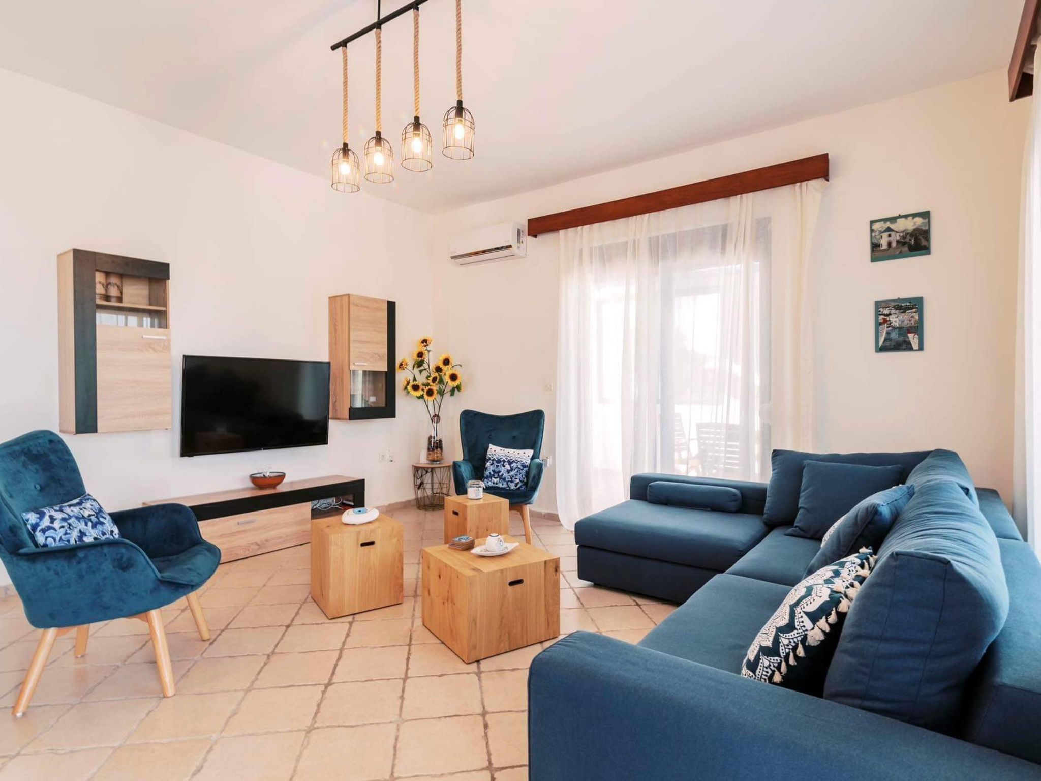 Photo of Wunderschöne Villa Infinity Blue