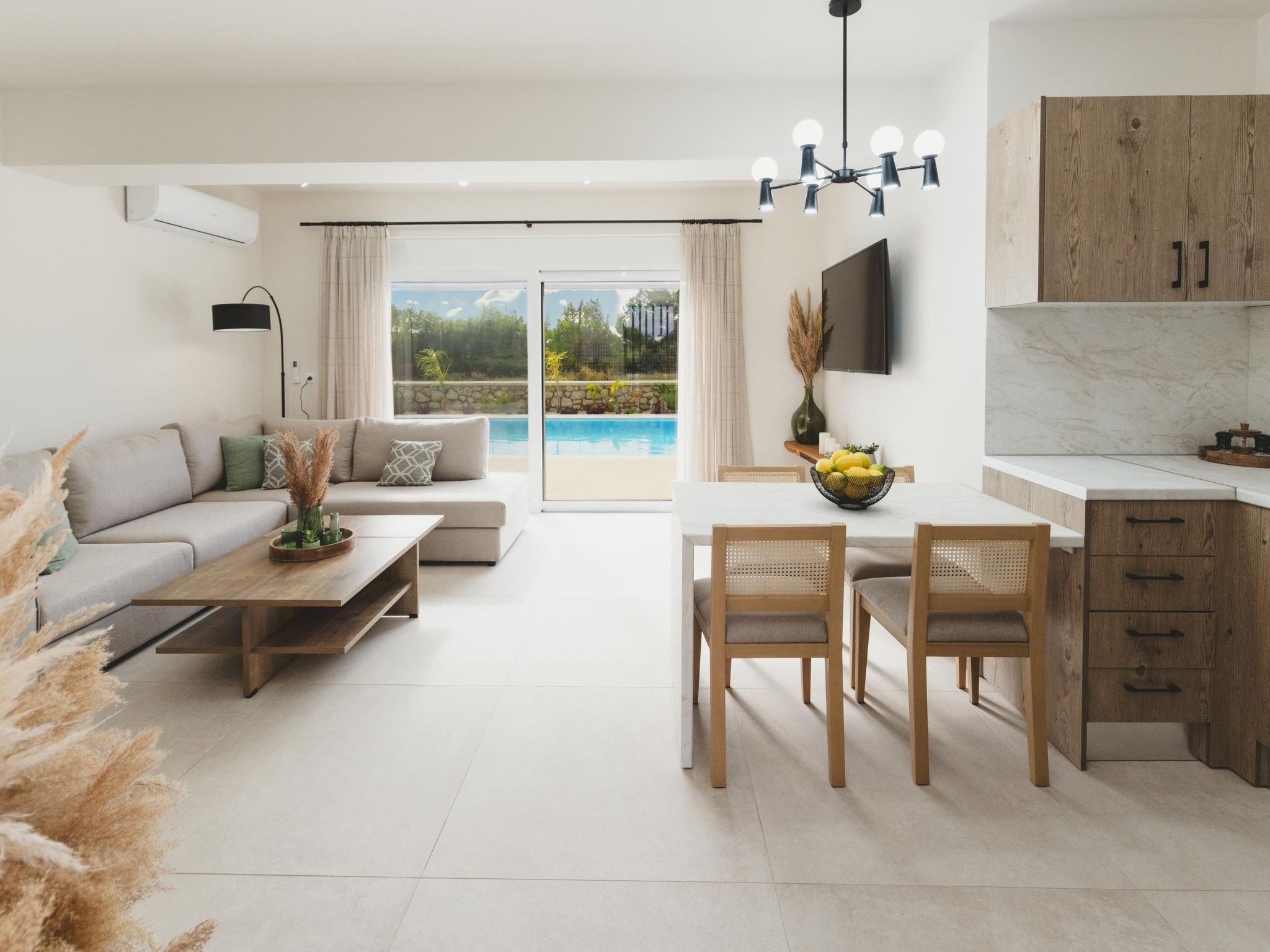 Kleopatras Villa-Dedans