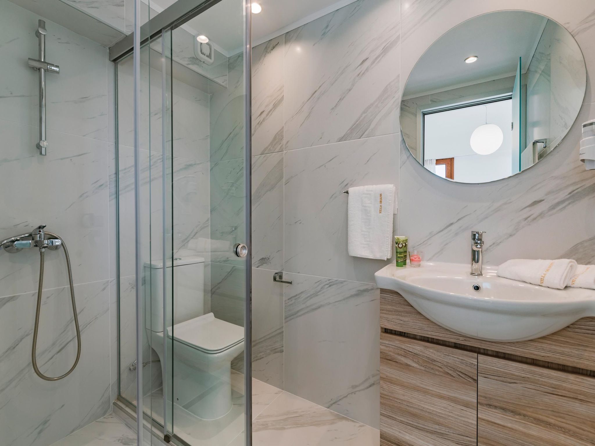 Schöne Villa Oriens in Gennadio-Image-tags.info