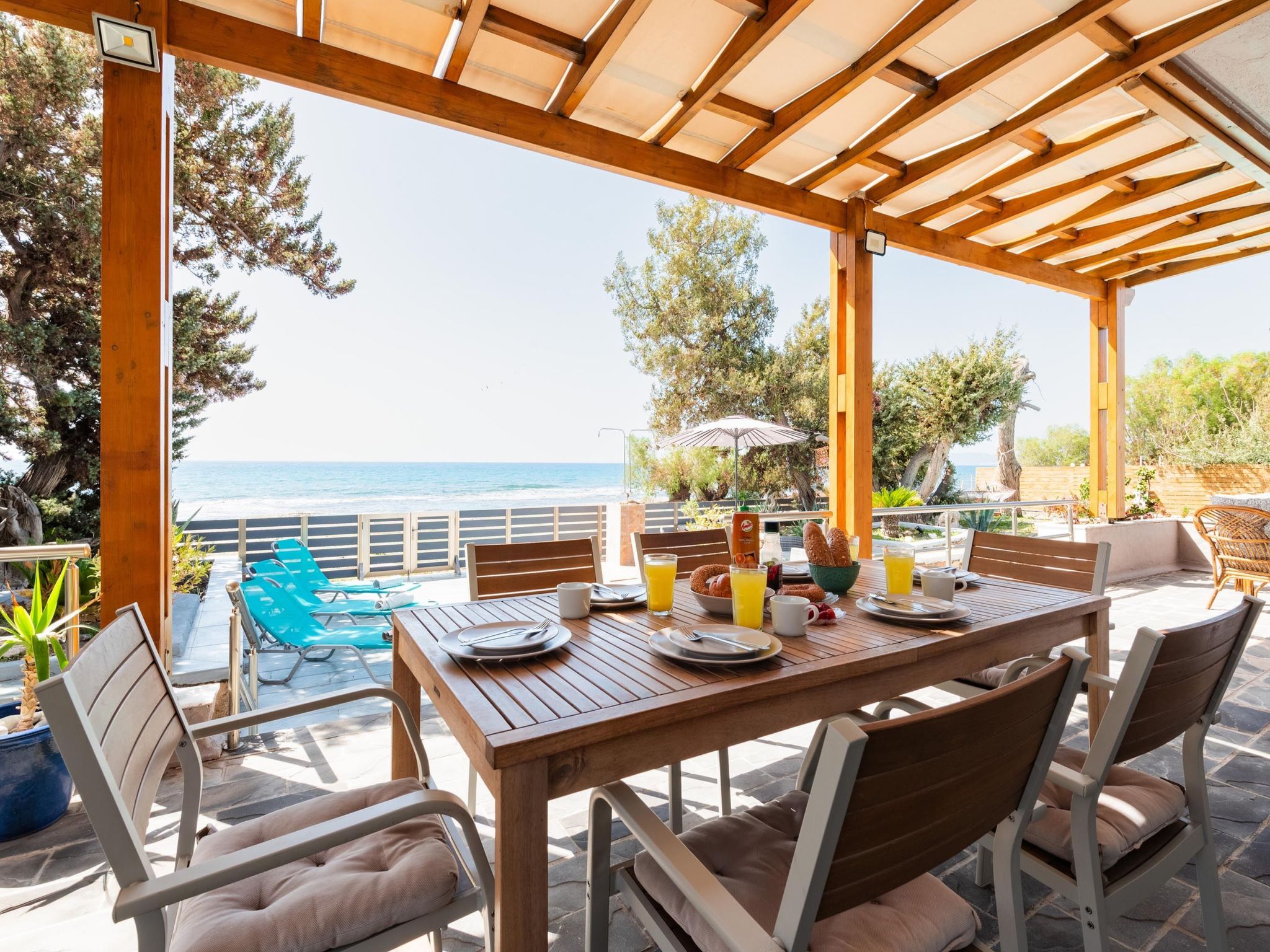 Villa Perla am Strand mit Meerblick-Outside