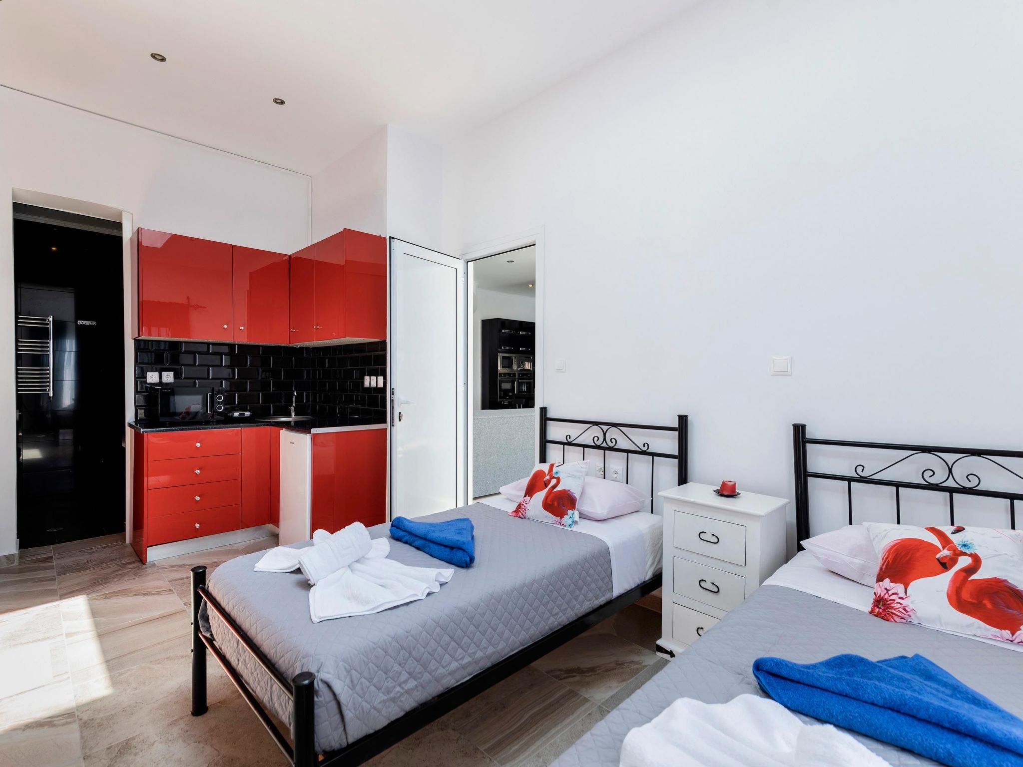 Photo of Charmante Diamond Villa in der Nähe von Gennadi Strand